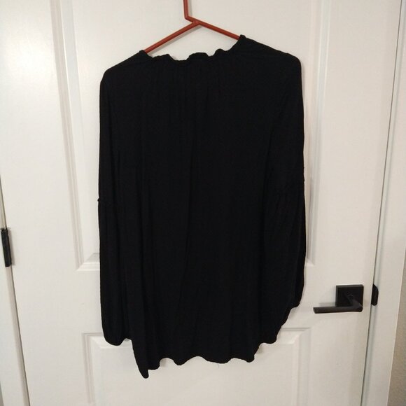 Crown & Ivy Black Shirt - Picture 2 of 7